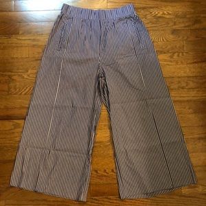 Zara wide leg crops size M